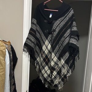 Apt. 9 Black and Gray Toggle Poncho